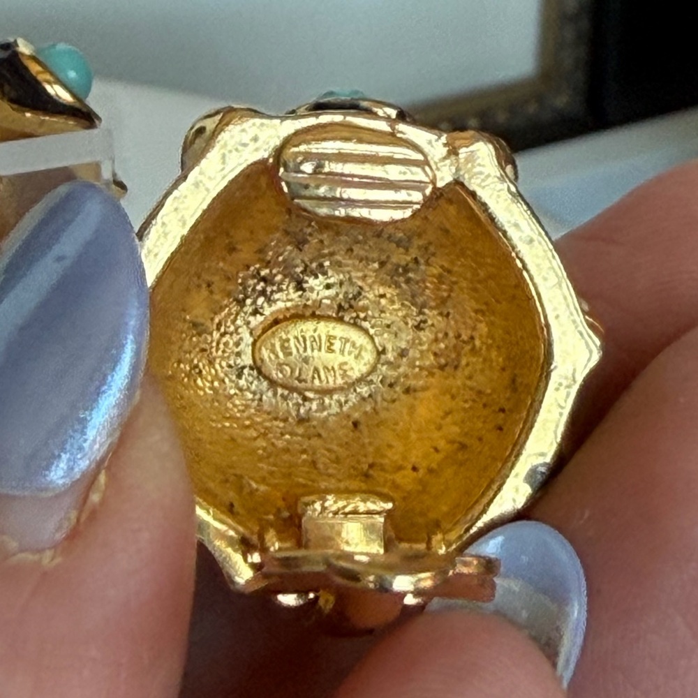 SOLD 🩷Kenneth Jay Lane Vintage Enamel Earrings - Picture 5 of 7